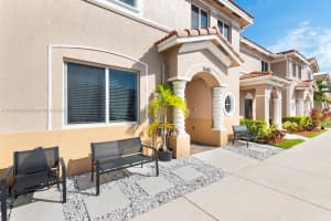 1045 SE 23rd Terrace, Homestead, FL 33035, Sold 03/15/24