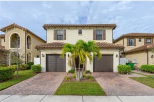 5105 NW 52nd St, Tamarac, FL 33319, Sold 12/30/23