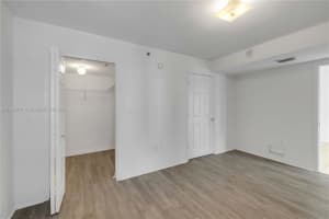 2415 NW 16th St Rd APT 413, Miami, FL 33125, Sold 01/17/24