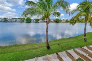 6825 NW 169th St #53g, Hialeah, FL 33015, Sold 09/25/24
