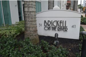 41 SE 5th St APT 2115, Miami, FL 33131, Sold 03/26/24