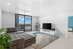 2500 Parkview Dr APT 1511, Hallandale Beach, FL 33009, Sold 07/16/24