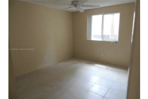 2600 S University Dr APT 214, Davie, FL 33328, Sold 05/10/24