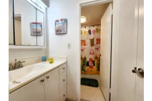 2899 Collins Ave APT 642, Miami Beach, FL 33140, Sold 02/05/24