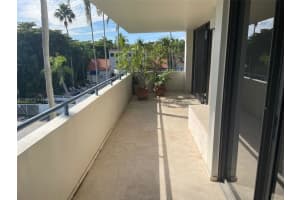 21085 NE 34th Ave Apt 306-1, Aventura, FL 33180, Sold 07/01/24