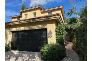 823 SW 11th St, Fort Lauderdale, FL 33315, Sold 02/09/24