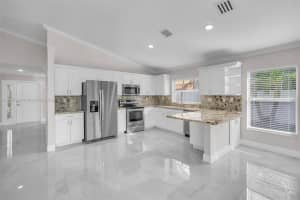 280 NW 166th Ave, Pembroke Pines, FL 33028, Sold 02/02/24