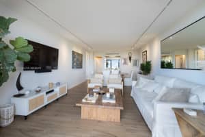 90 Edgewater Dr APT 804, Coral Gables, FL 33133, Sold 09/10/24