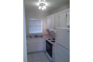 270 Layne Blvd APT 209, Hallandale Beach, FL 33009, Sold 05/20/24
