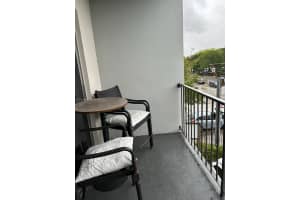 4400 W 16th Ave APT 328, Hialeah, FL 33012, Sold 09/10/24