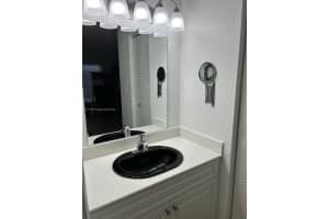 4400 W 16th Ave APT 328, Hialeah, FL 33012, Sold 09/10/24