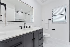 10900 NW 29th Ct, Sunrise, FL 33322, Sold 01/26/24