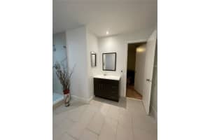 4700 SW 67th Ave APT P19, Miami, FL 33155, Sold 04/08/24