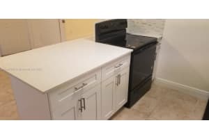 635 Executive Center Dr M103, West Palm Beach, FL 33401, Sold 01/31/24