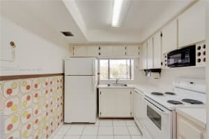 9420 W Flagler St APT 309, Miami, FL 33174, Sold 01/26/24