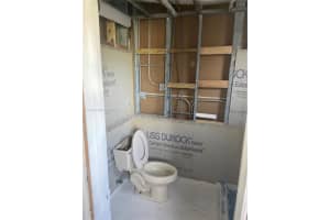 5460 W 21st Ct APT 308, Hialeah, FL 33016, Sold 02/09/24