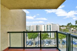 11800 SW 18th St Apt 529-4, Miami, FL 33175, Sold 07/19/24