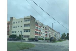 215 SE 3rd Ave #102b, Hallandale Beach, FL 33009, Sold 01/30/24