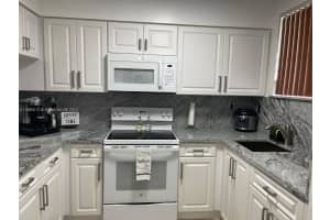 14951 SW 82nd Ln # 17-305, Miami, FL 33193, Sold 07/15/24