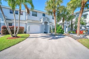4759 Grapevine Wy, Davie, FL 33331, Sold 02/05/24