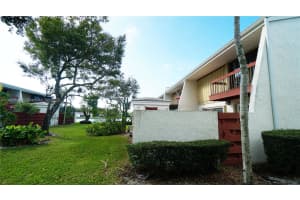 3020 Oaktree Ln #288, Hollywood, FL 33021, Sold 12/13/24