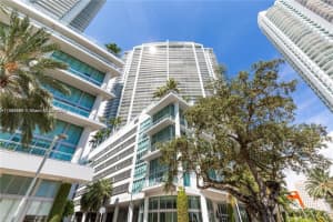 90 SW 3rd St APT 3406, Miami, FL 33130, Sold 06/10/24