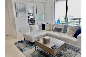 90 SW 3rd St APT 3406, Miami, FL 33130, Sold 06/10/24