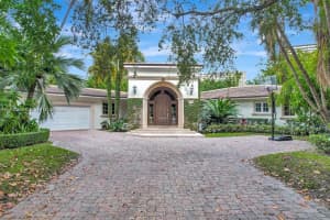 61 Camden Ct, Bal Harbour