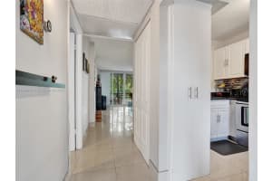 119 Royal Park Dr #2c, Oakland Park, FL 33309, Sold 02/15/24