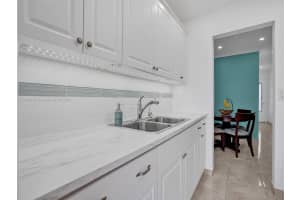 17001 NE 13th Ave APT 310, Miami, FL 33162, Sold 02/09/24