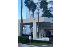 2899 Collins Ave PH H, Miami, FL 33140, Sold 04/16/24