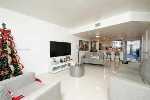 331 NW 82nd Ave APT 1304, Miami, FL 33126, Sold 02/17/24