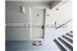 9570 Green Cypress Ln #13, Fort Myers, FL 33905, Sold 08/30/24