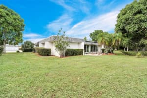 5711 S Bayberry Ln, Tamarac, FL 33319, Sold 10/18/24