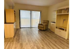 2924 Collins Ave APT 203, Miami Beach, FL 33140, Sold 07/07/24