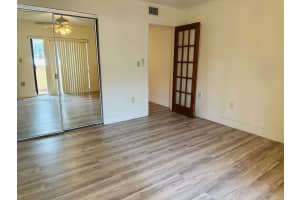 2924 Collins Ave APT 203, Miami Beach, FL 33140, Sold 07/07/24