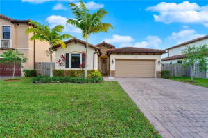 2576 SE 1st St, Homestead, FL 33033, Sold 04/11/24