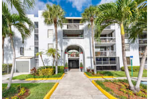 12239 SW 14th Ln APT 3401, Miami, FL 33184, Sold 02/15/24