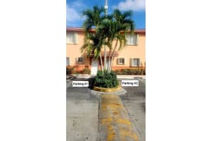 8079 NW 8th St APT 5, Miami, FL 33126, Sold 01/25/24