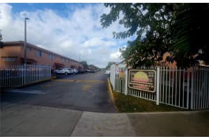 8079 NW 8th St APT 5, Miami, FL 33126, Sold 01/25/24