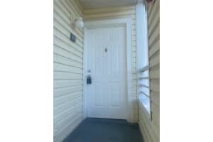 3405 NW 44th St APT 204, Lauderdale Lakes, FL 33309, Sold 01/29/24