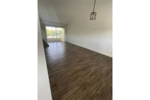 3405 NW 44th St APT 204, Lauderdale Lakes, FL 33309, Sold 01/29/24