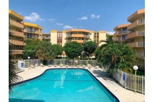 1750 W 46th St APT 327, Hialeah, FL 33012, Sold 04/11/24