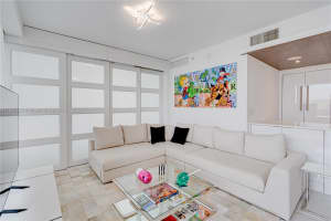 5875 Collins Ave APT 1407, Miami Beach, FL 33140, Sold 03/15/24