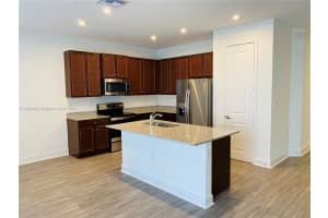 23572 SW 107th Pl, Princeton, FL 33032, Sold 03/28/24