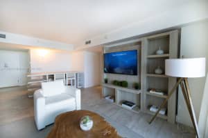 102 24th St APT 1545, Miami Beach, FL 33139, Sold 04/12/24