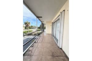 960 Crystal Lake Dr APT 203, Pompano Beach, FL 33064, Sold 05/15/24