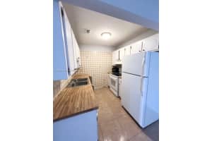 960 Crystal Lake Dr APT 203, Pompano Beach, FL 33064, Sold 05/15/24