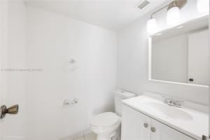 1000 Parkview Dr APT 501, Hallandale Beach, FL 33009, Sold 08/29/24