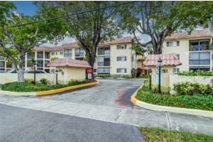 253 S Cypress Rd APT 208, Pompano Beach, FL 33060, Sold 01/22/24